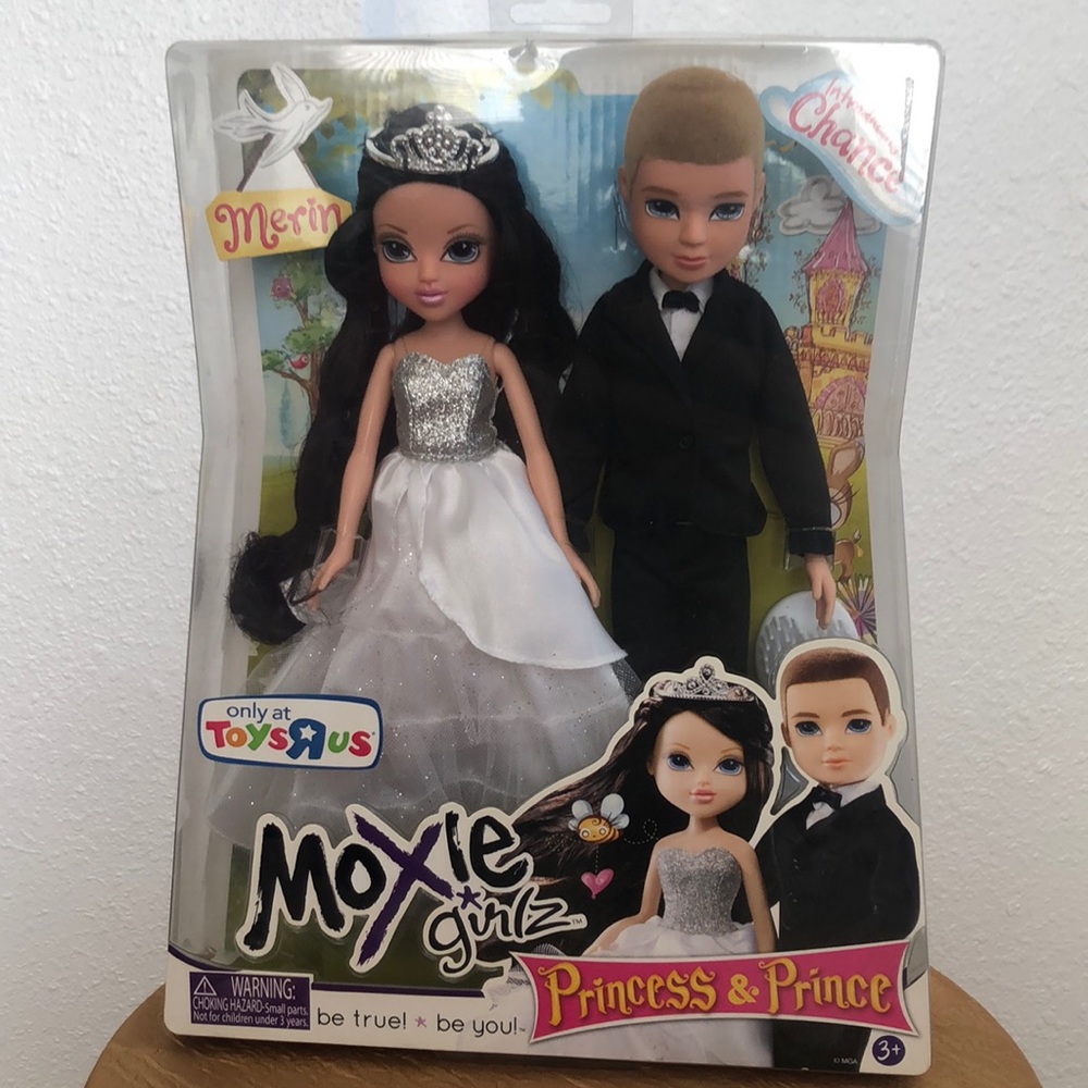 New Moxie Girls Princess&Prince Doll Set